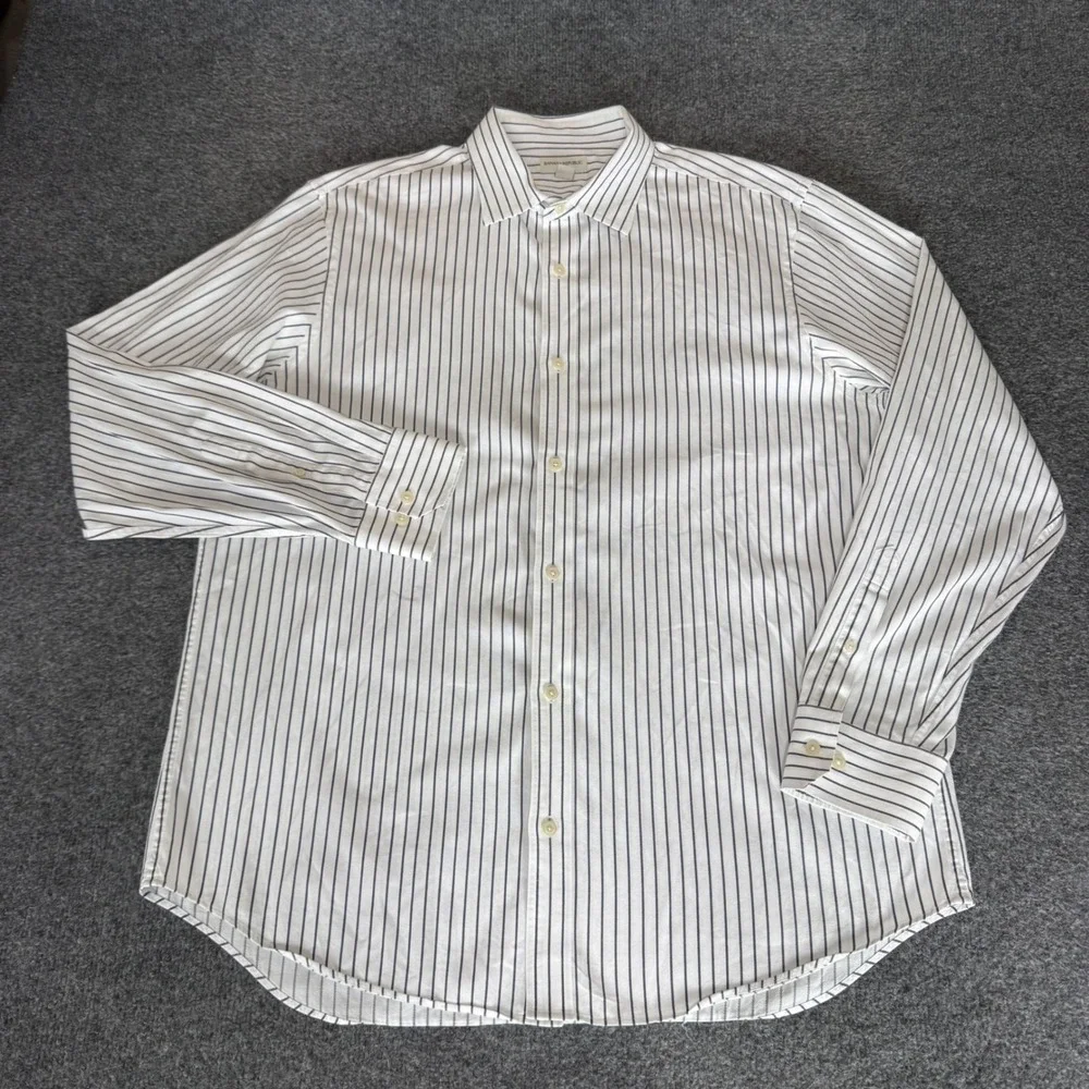 Banana Republic Mens XL 17-17.5 White Blue Striped Cotton‎ Long Sleeve Button Up